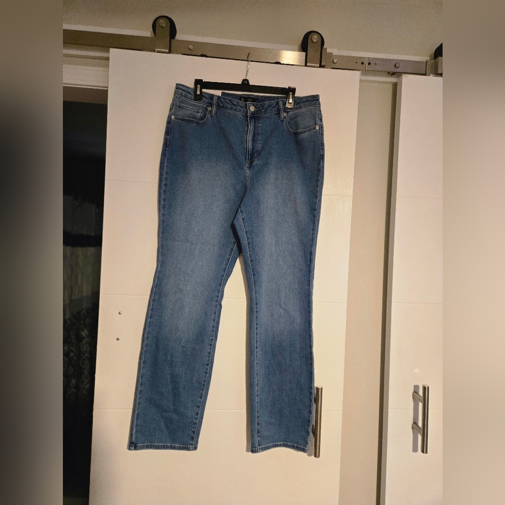 Straight Leg Women's Jeans